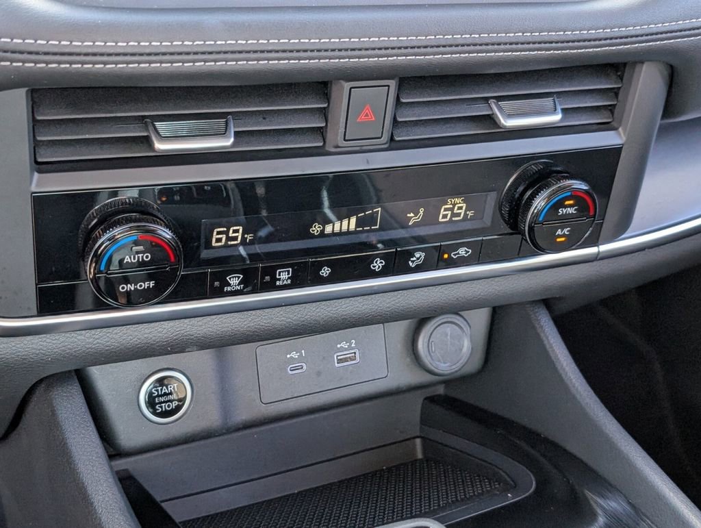 Certified 2023 Nissan Rogue SV image 22