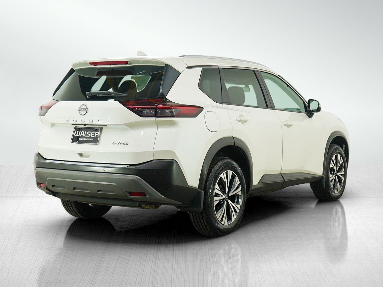 Used 2023 Nissan Rogue SV w/ SV Premium Package AWD/4WD image 5
