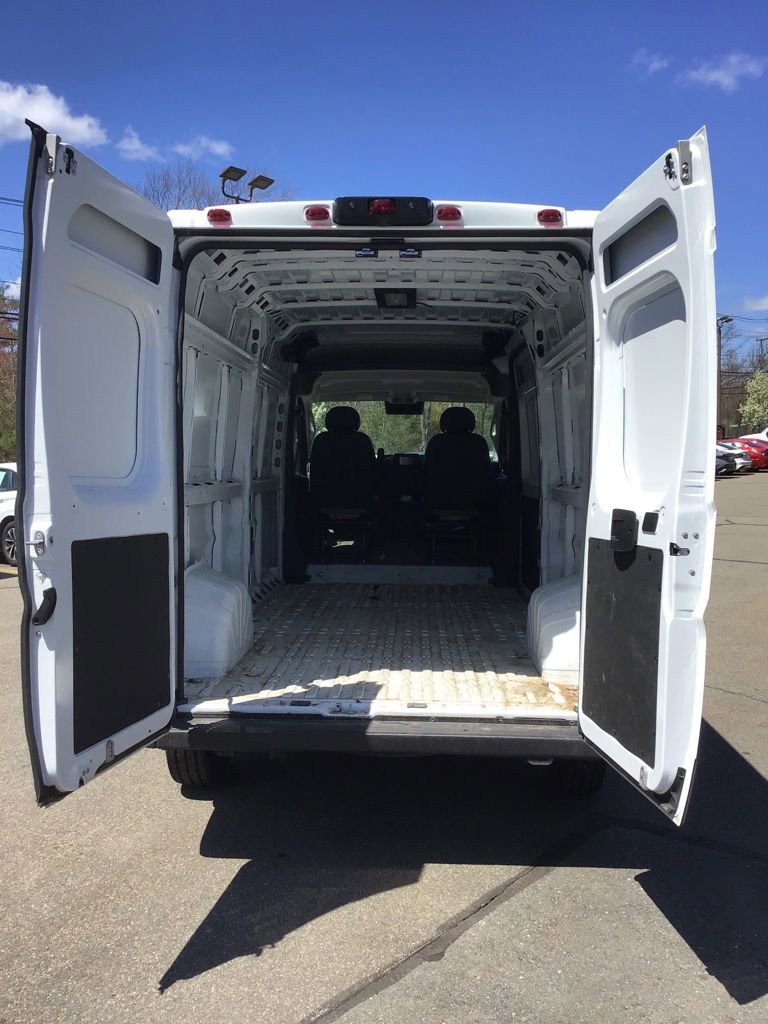 Used 2026 RAM ProMaster 2500 w/ Convenience Group FWD image 5