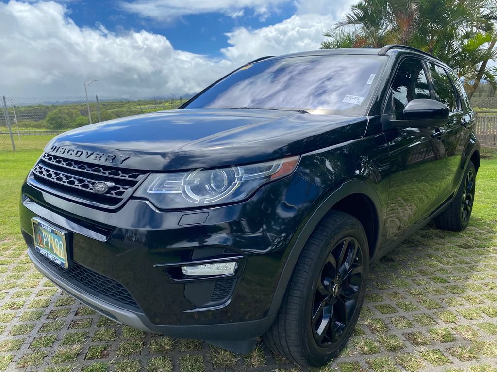 Used 2017 Land Rover Discovery Sport SE AWD/4WD image 3