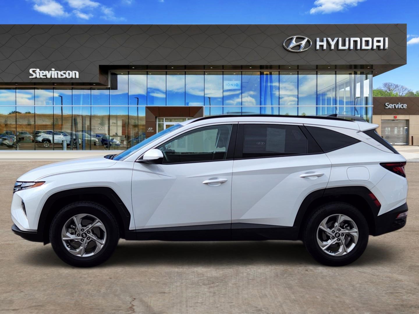 Certified 2024 Hyundai Tucson SEL image 2