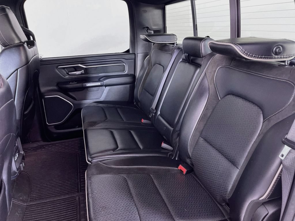 Used 2023 RAM 1500 Laramie AWD/4WD image 32
