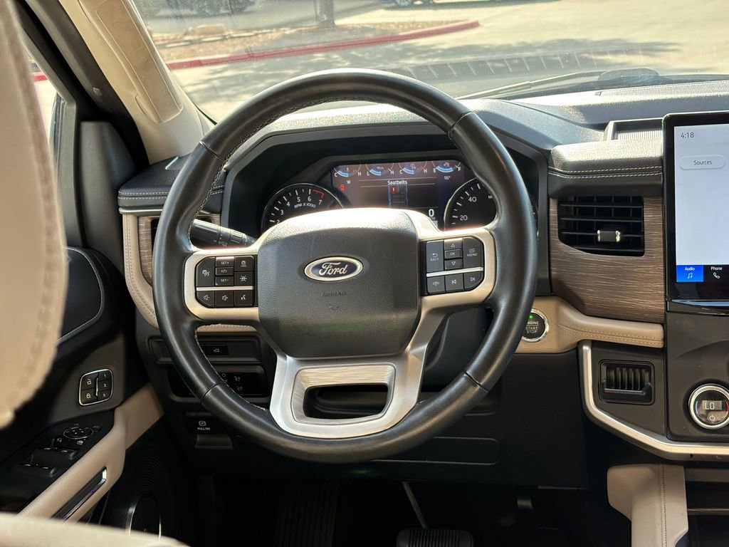 Used 2024 Ford Expedition Limited image 27