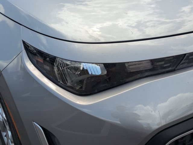 Used 2025 Kia Soul LX w/ LX Technology Package FWD image 9