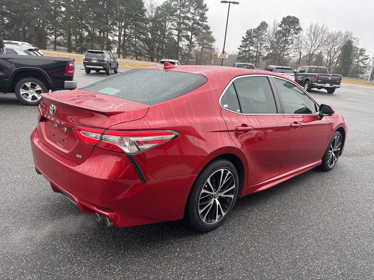 Used 2020 Toyota Camry SE w/ Convenience Package image 8
