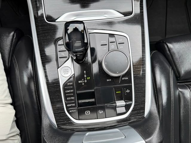Used 2020 BMW X7 xDrive40i w/ M Sport Package AWD/4WD image 25