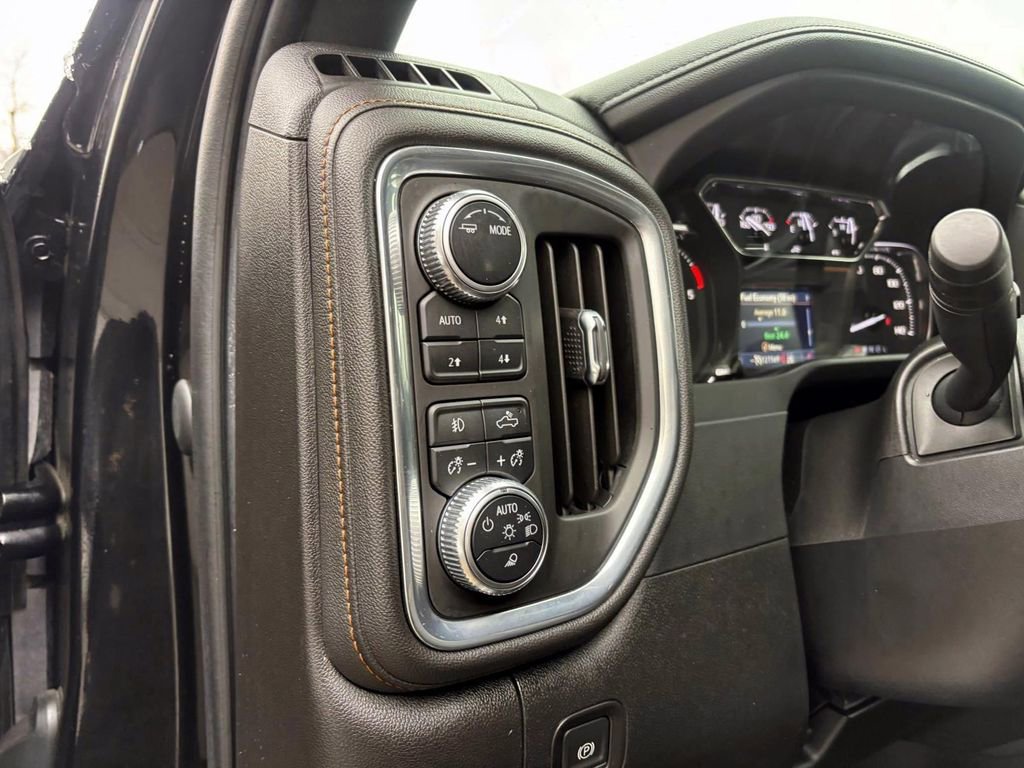 Used 2022 GMC Sierra 3500 AT4 image 14
