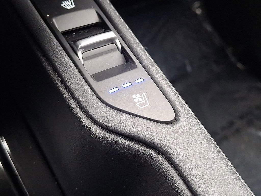 Used 2022 Kia Telluride EX w/ EX Premium Package image 17