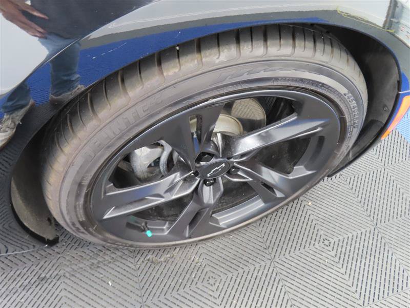 Used 2023 Chevrolet Camaro LT RWD image 11