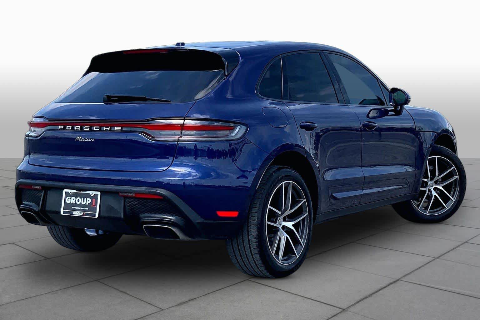 Used 2023 Porsche Macan Turbo AWD/4WD image 17