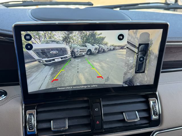Used 2023 Lincoln Navigator L Reserve AWD/4WD image 29