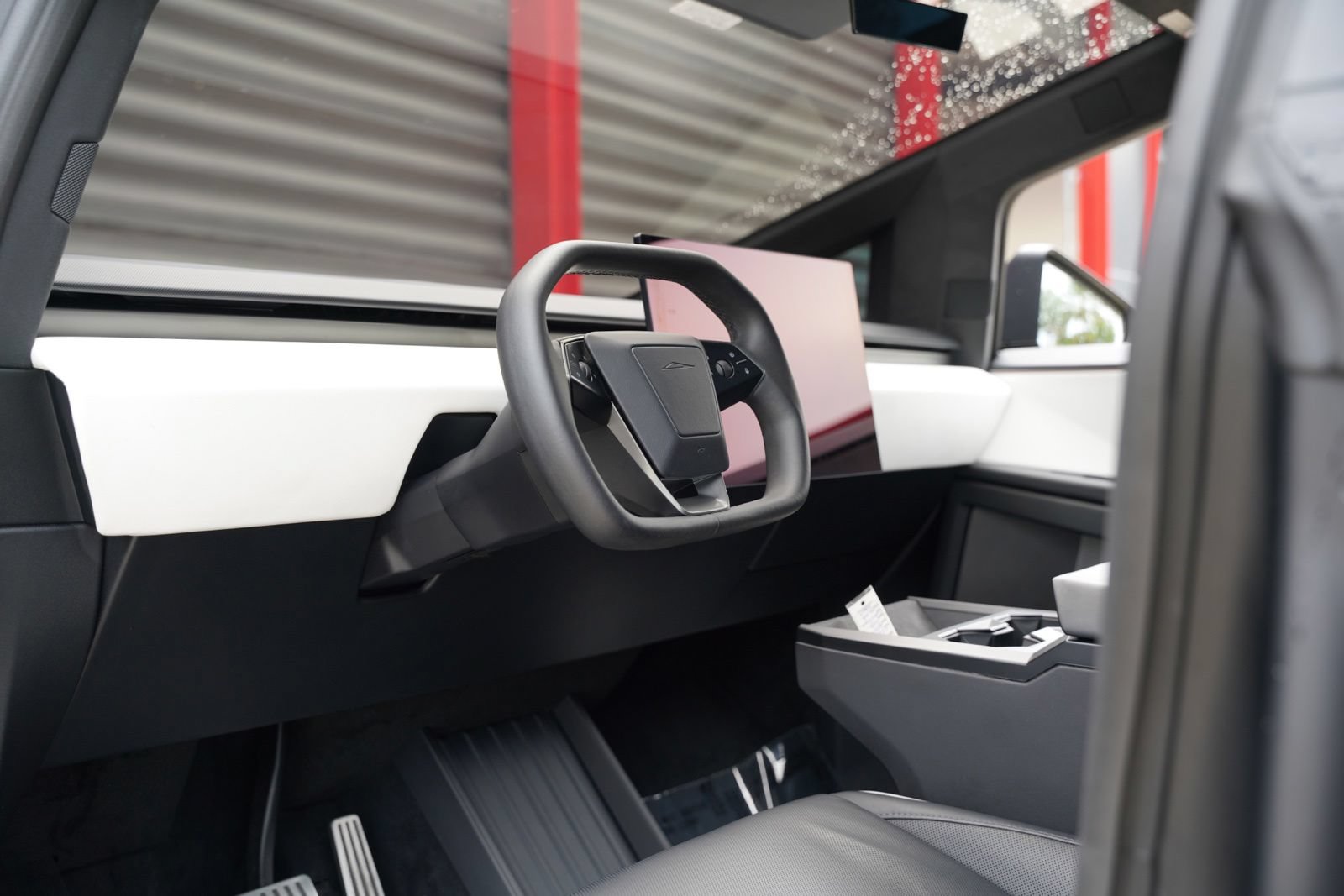 Used 2024 Tesla Cybertruck AWD Crew Cab image 14