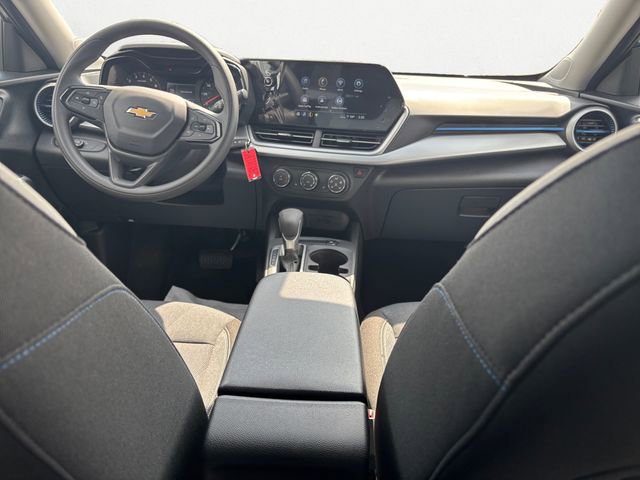 New 2026 Chevrolet Trax LS image 10
