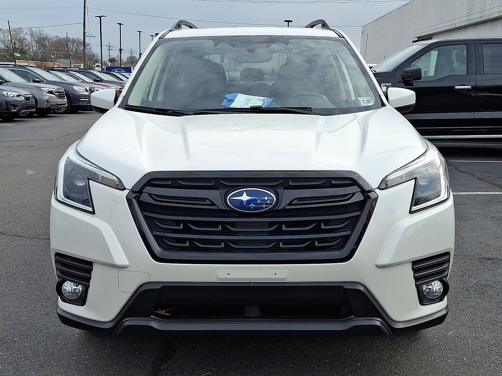 Used 2022 Subaru Forester Premium image 2