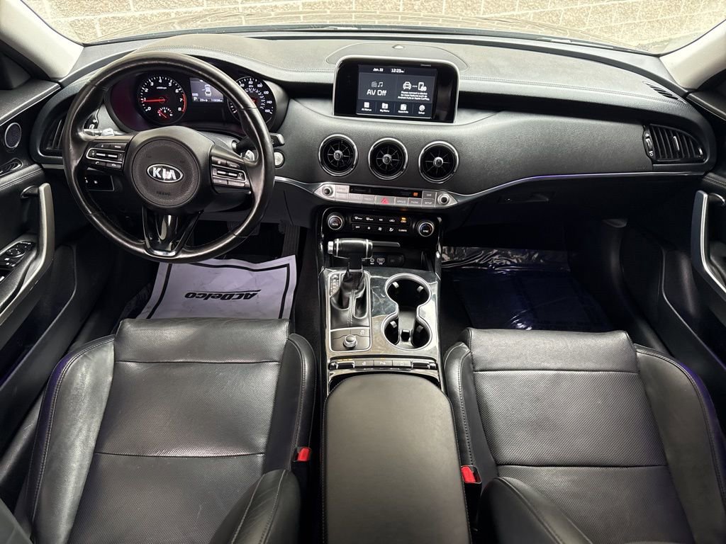 Used 2019 Kia Stinger image 10
