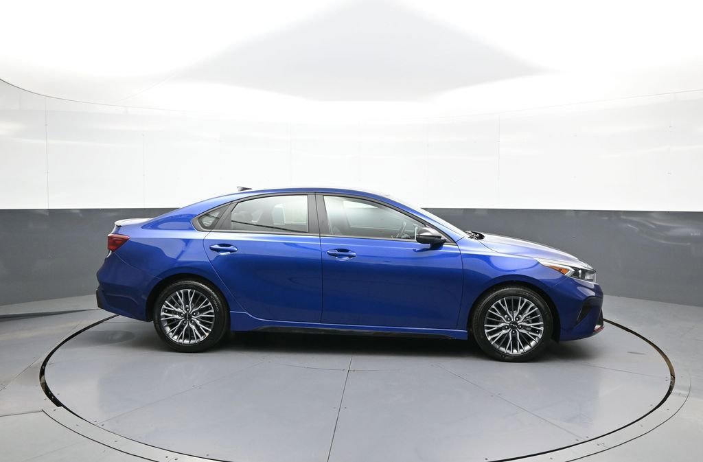 Certified 2024 Kia Forte GT-Line FWD image 5