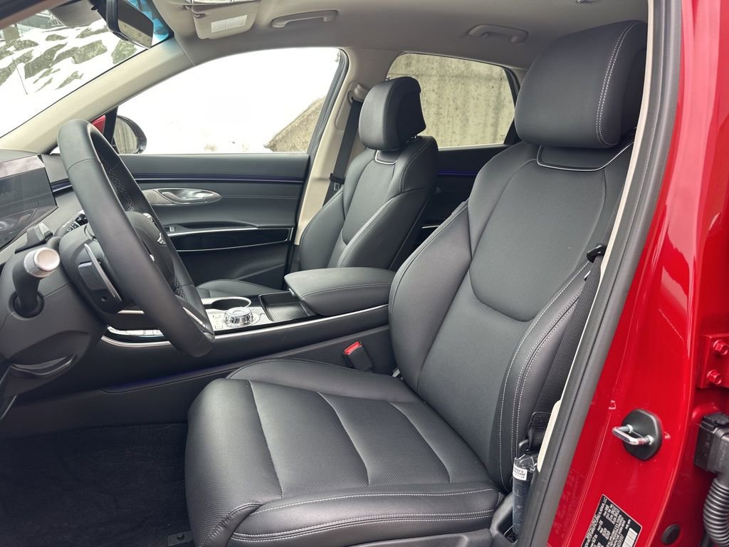 Used 2026 Genesis GV70 2.5T image 14