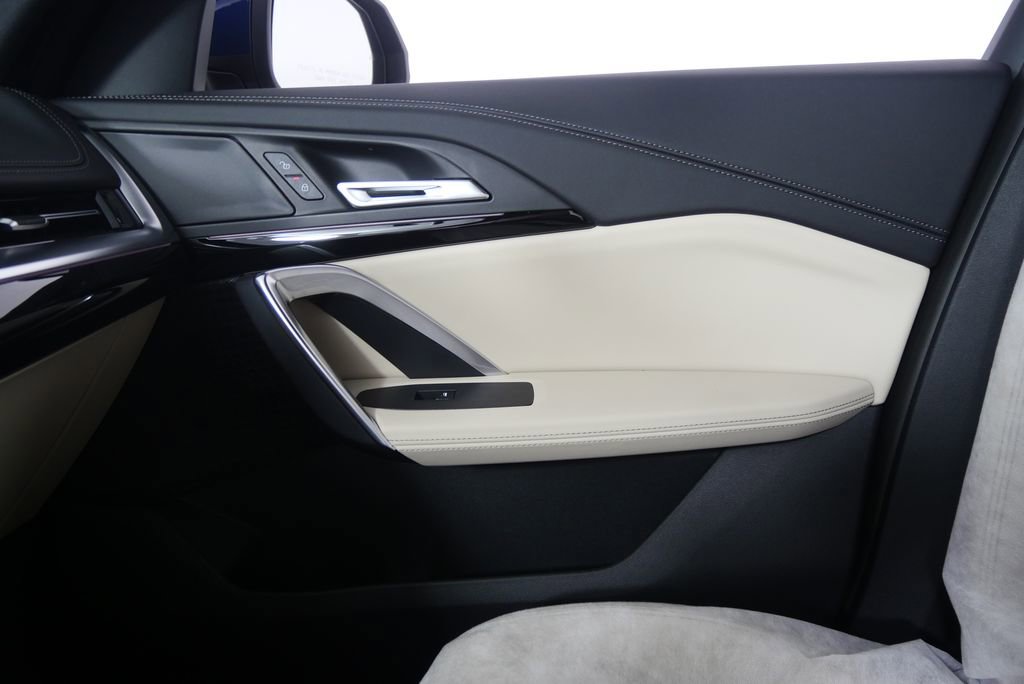 Used 2025 BMW X1 xDrive28i AWD/4WD image 21