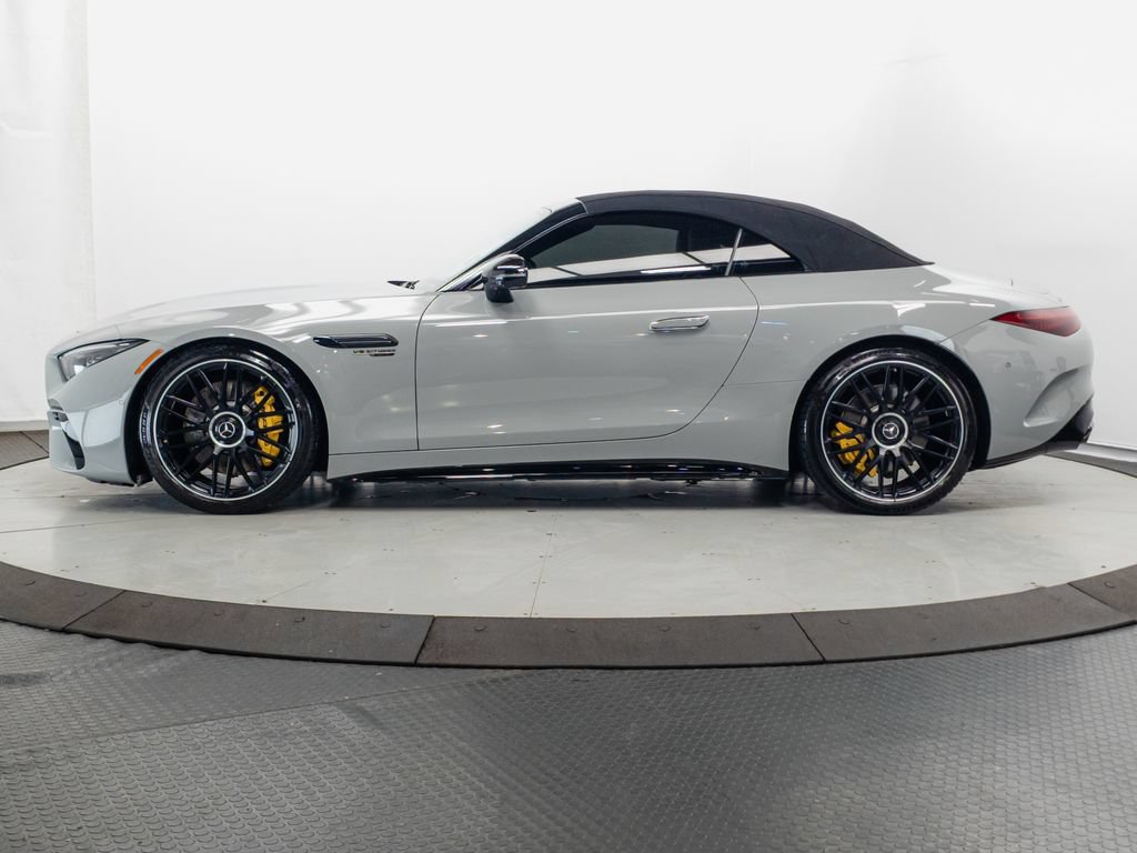 Used 2022 Mercedes-Benz SL 55 AMG 4MATIC image 4