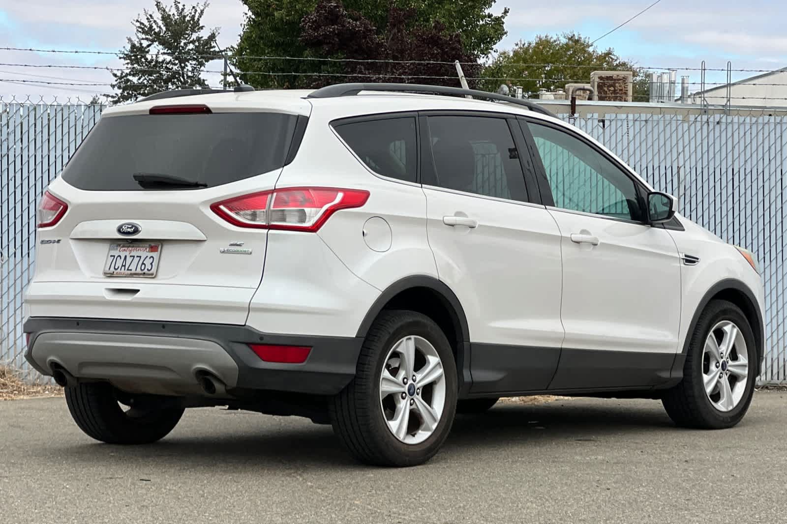Used 2014 Ford Escape SE w/ Equipment Group 201A FWD image 3