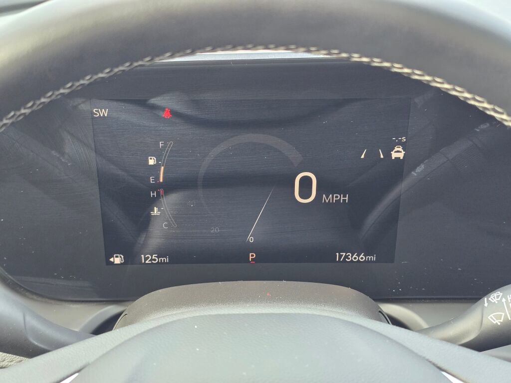 Used 2024 Buick Encore GX Avenir w/ Avenir Technology Package image 26