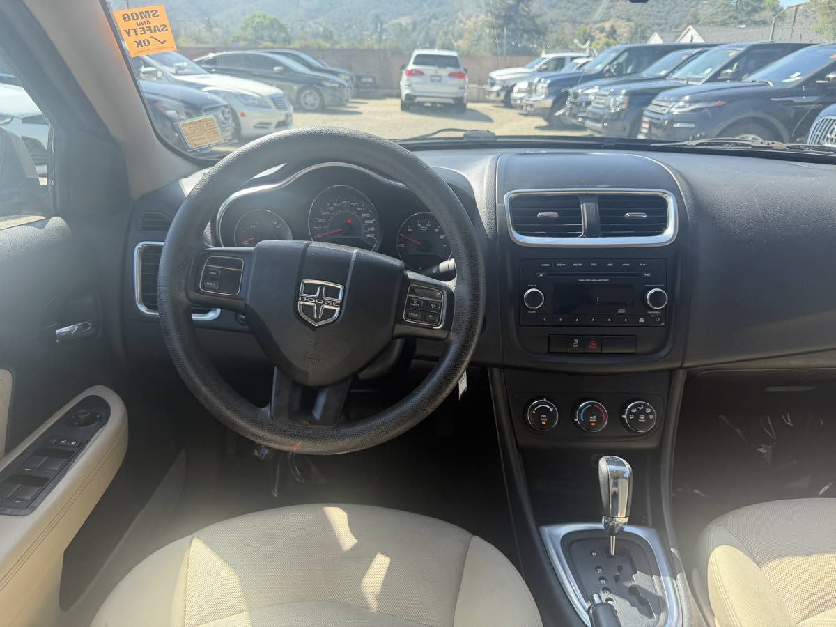 Used 2014 Dodge Avenger SE FWD image 13