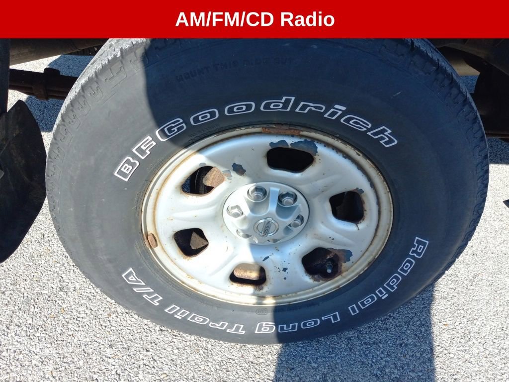 Used 2008 Nissan Frontier SE w/ Tow Hitch Pkg image 4