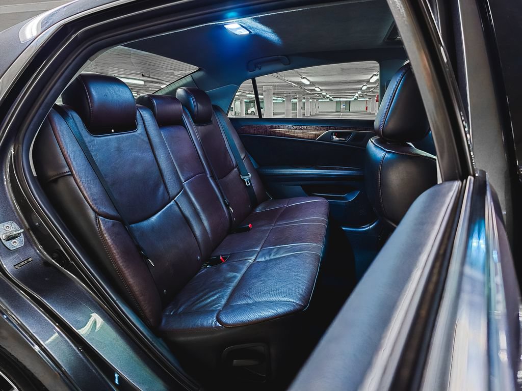 Used 2012 Toyota Avalon Limited FWD image 30