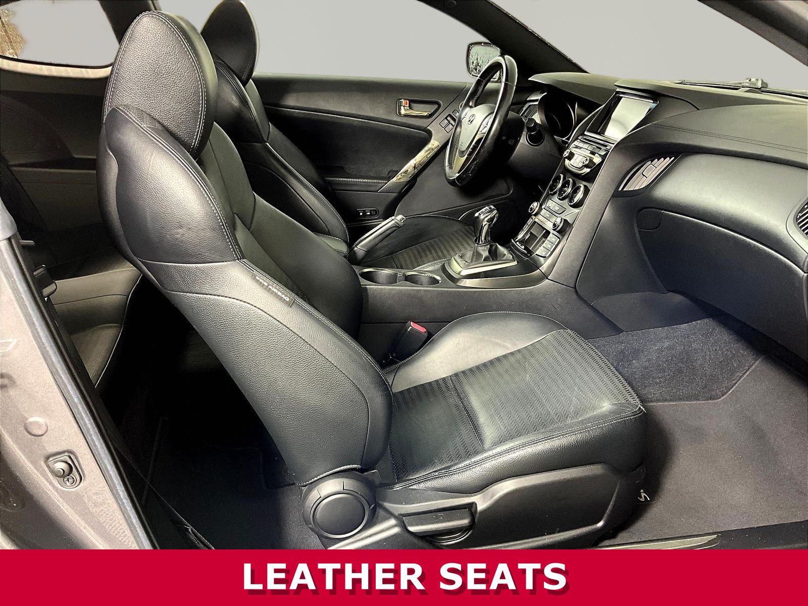 Used 2013 Hyundai Genesis 3.8 RWD image 26