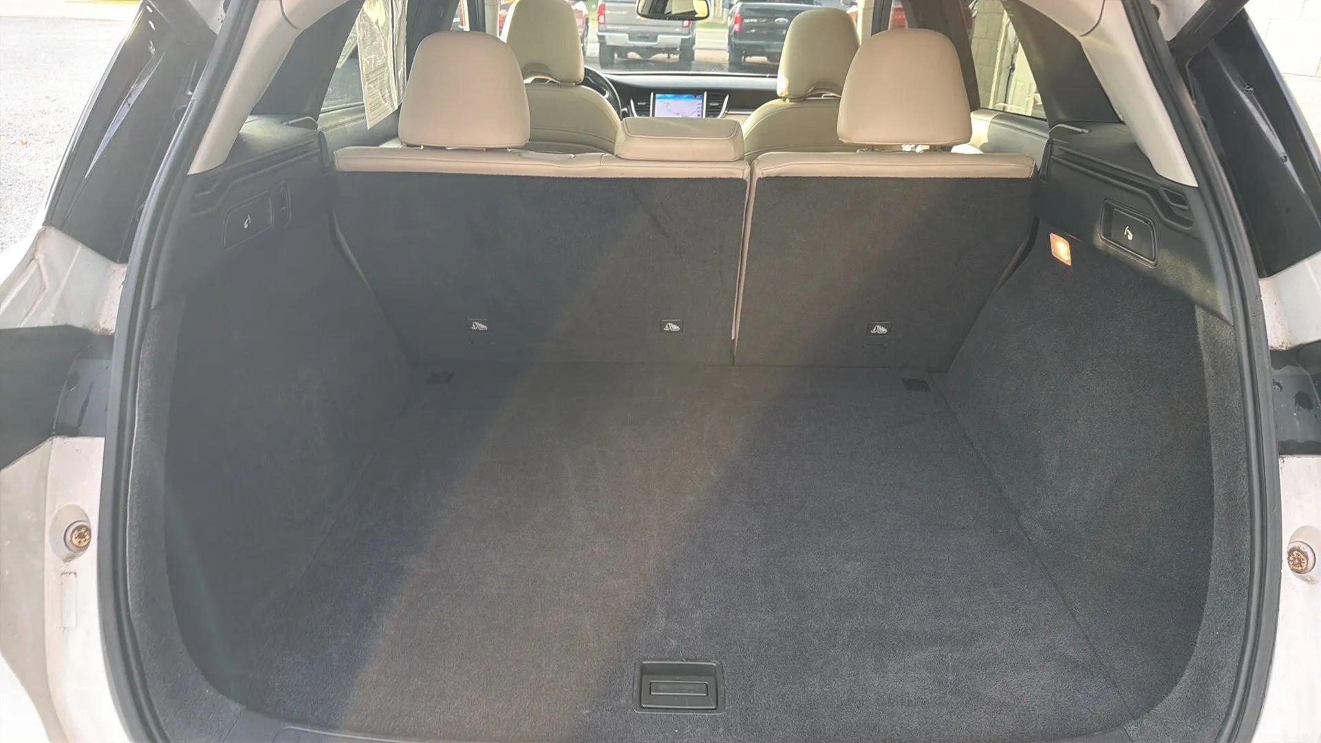 Used 2019 INFINITI QX50 Essential w/ Premium Heat Package image 13