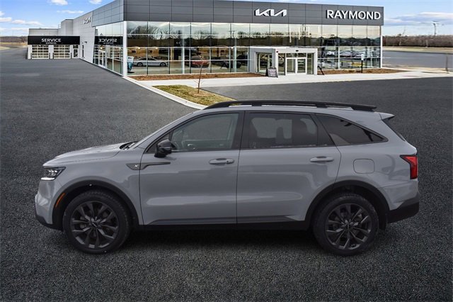 Certified 2022 Kia Sorento SX Prestige w/ Rust Color Package image 6