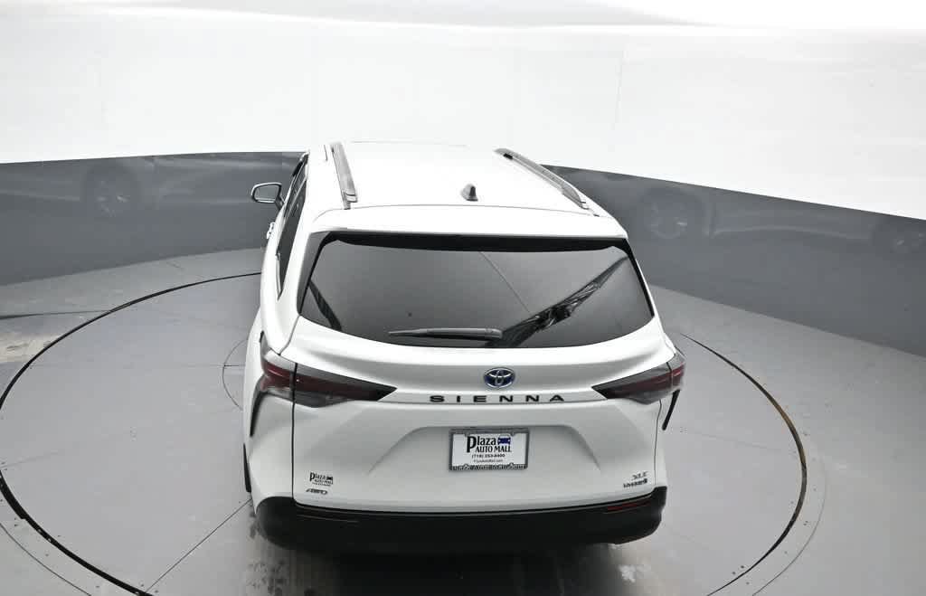 Used 2024 Toyota Sienna XLE w/ XLE Plus Package AWD/4WD image 41