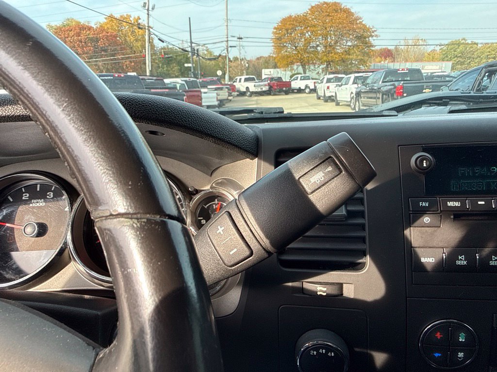 Used 2014 Chevrolet Silverado 2500 LT w/ Custom Sport Truck Package AWD/4WD image 29