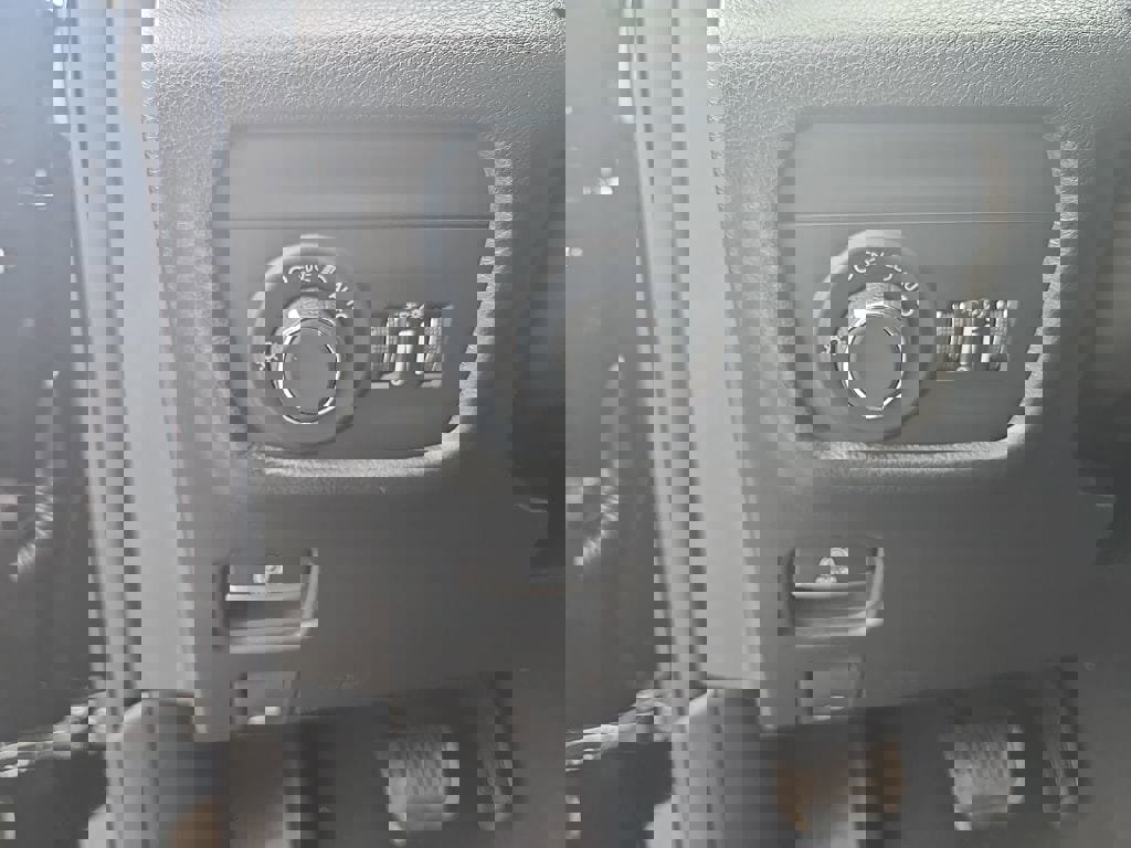 New 2025 Jeep Grand Cherokee Laredo X image 22