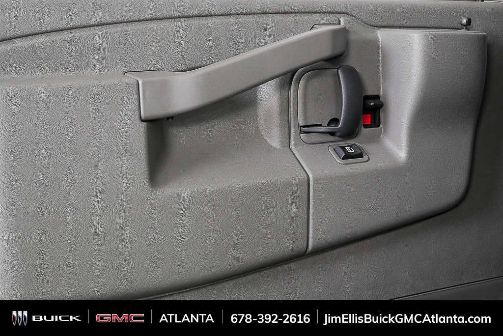 New 2025 GMC Savana 2500 w/ Driver Convenience Package RWD image 4