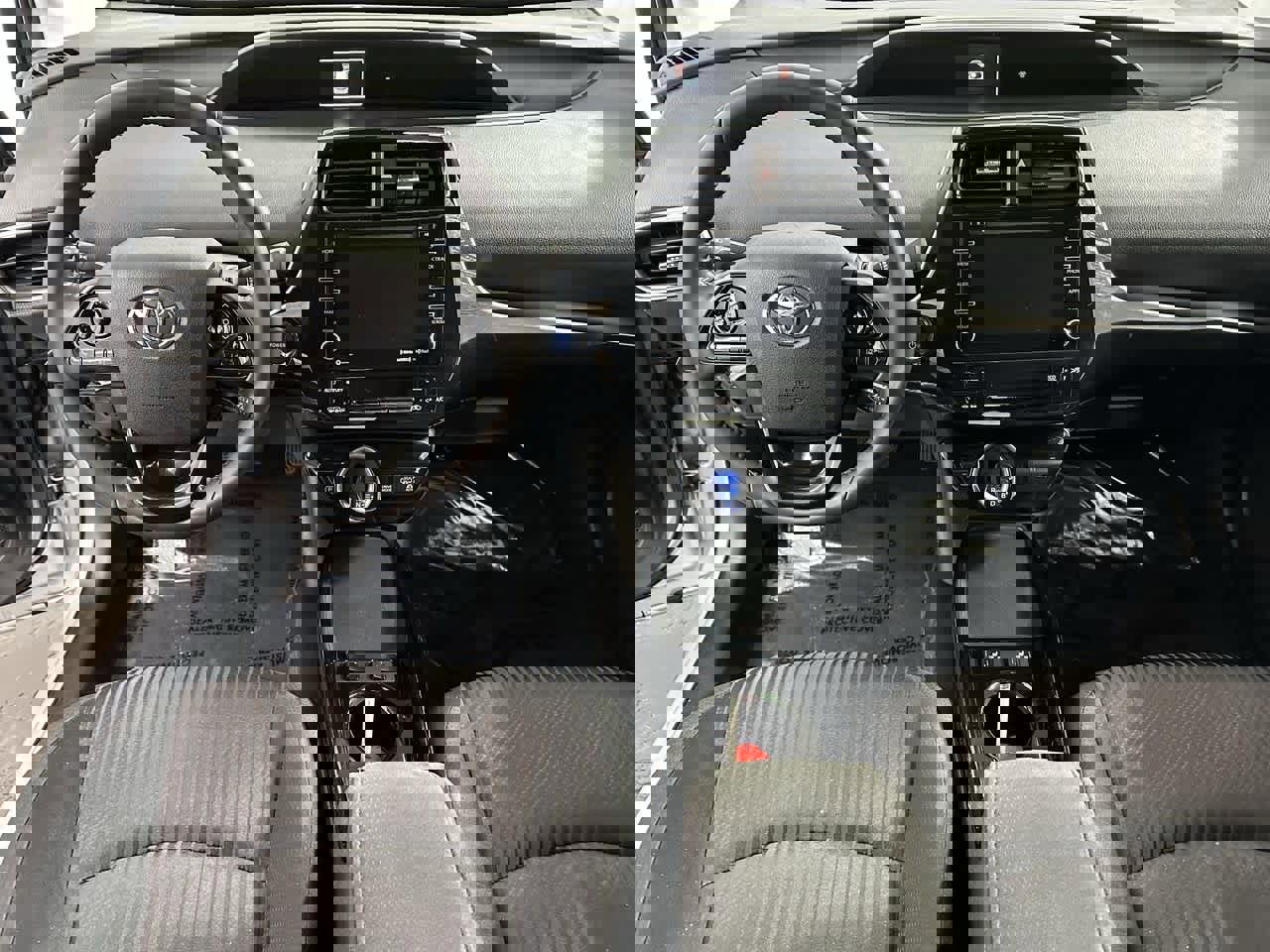 Used 2022 Toyota Prius Prime LE image 12