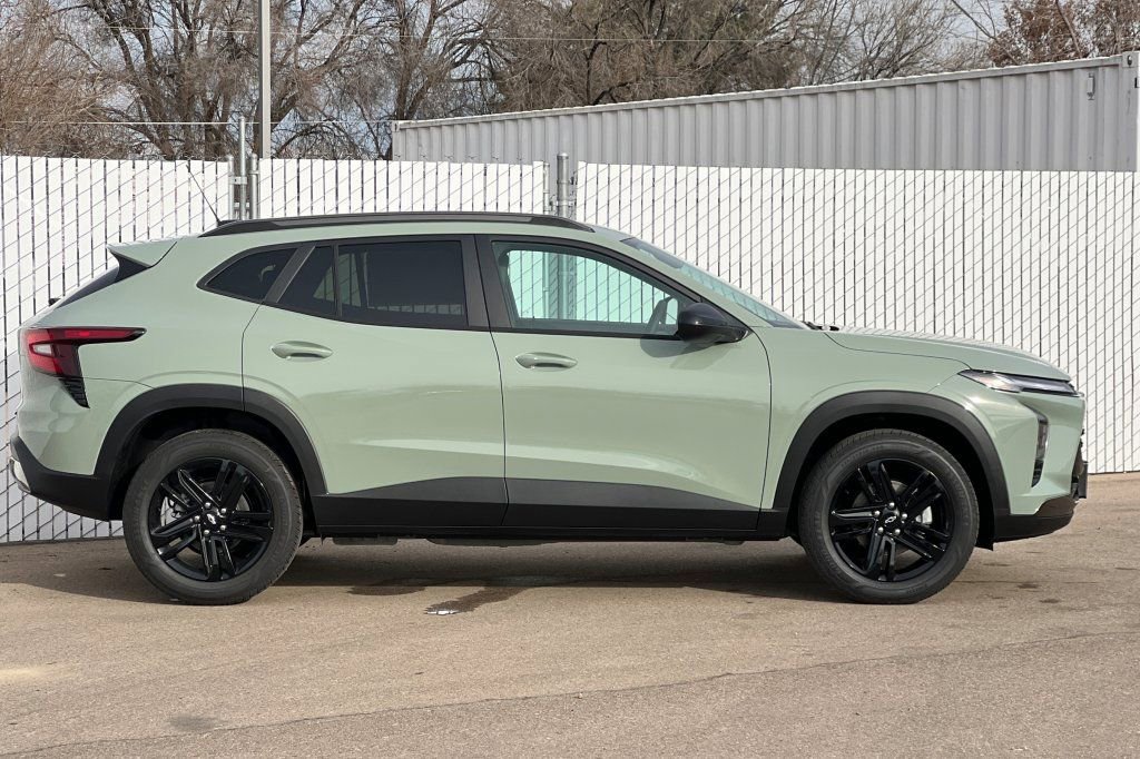 New 2026 Chevrolet Trax ACTIV w/ Driver Confidence Package video 3