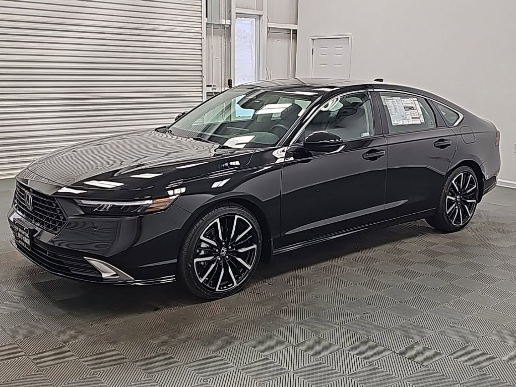 New 2026 Honda Accord Touring image 4