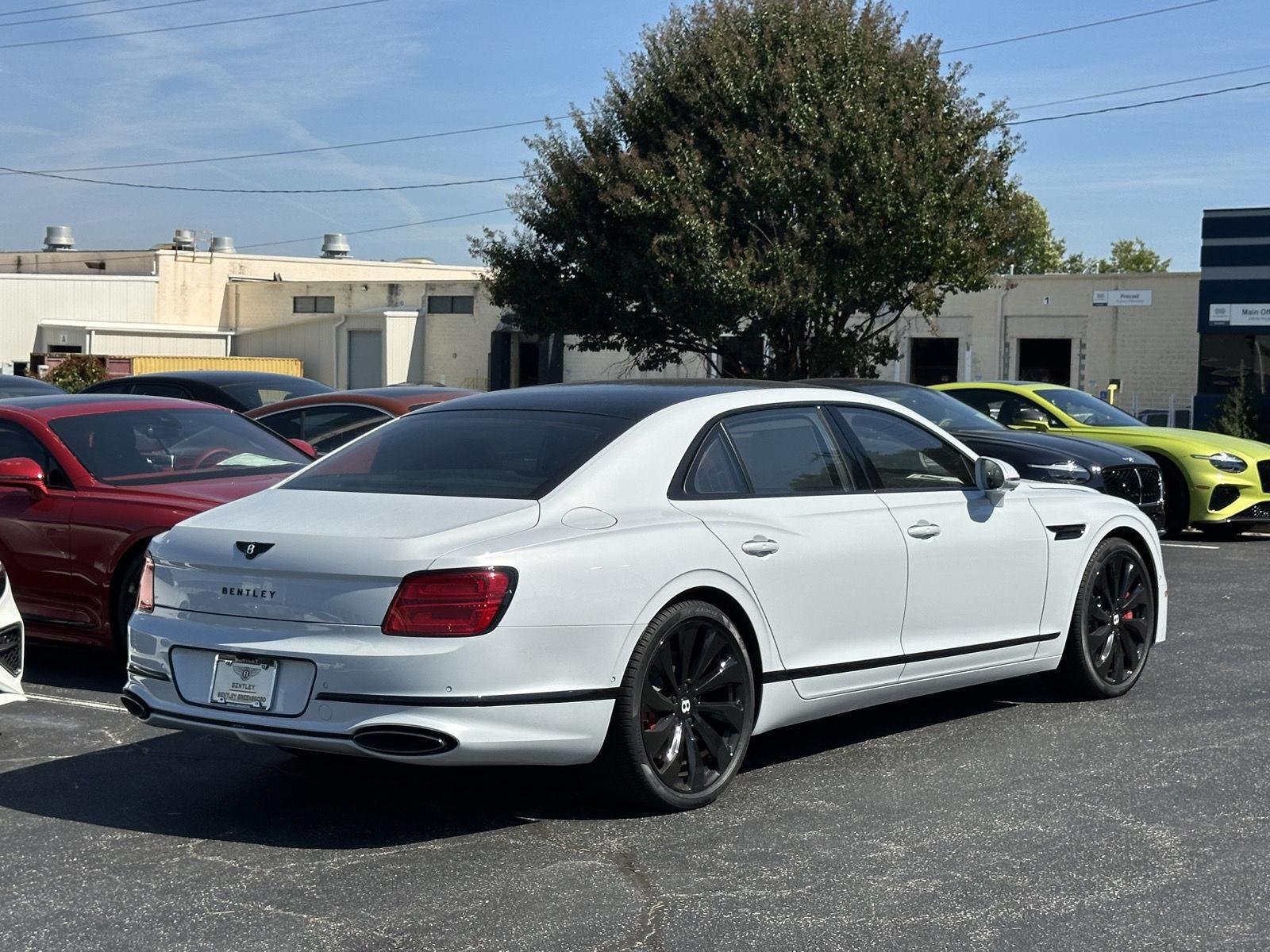 New 2026 Bentley Flying Spur Plug-In Hybrid AWD/4WD image 5
