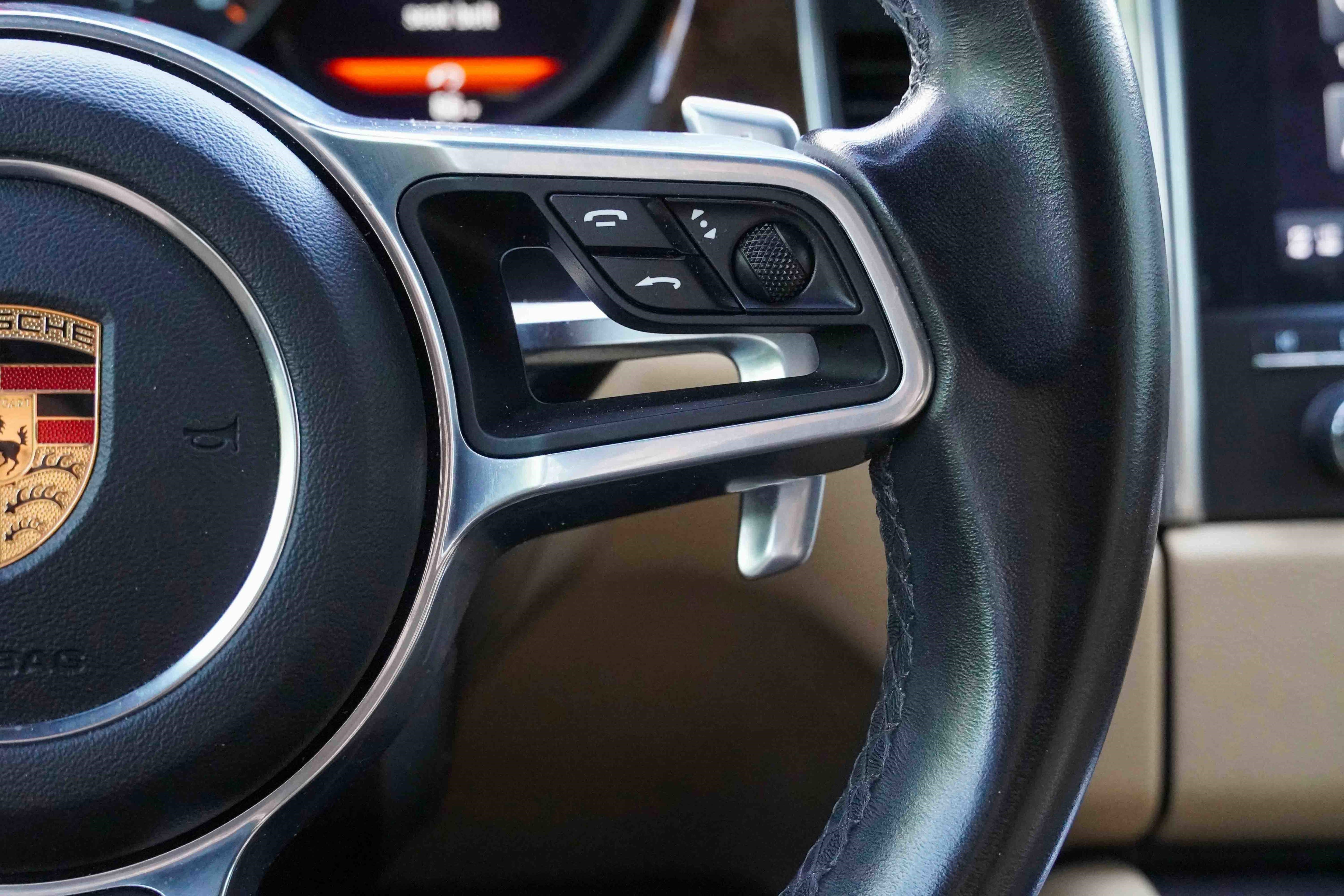 Used 2018 Porsche Macan Sport Edition image 22