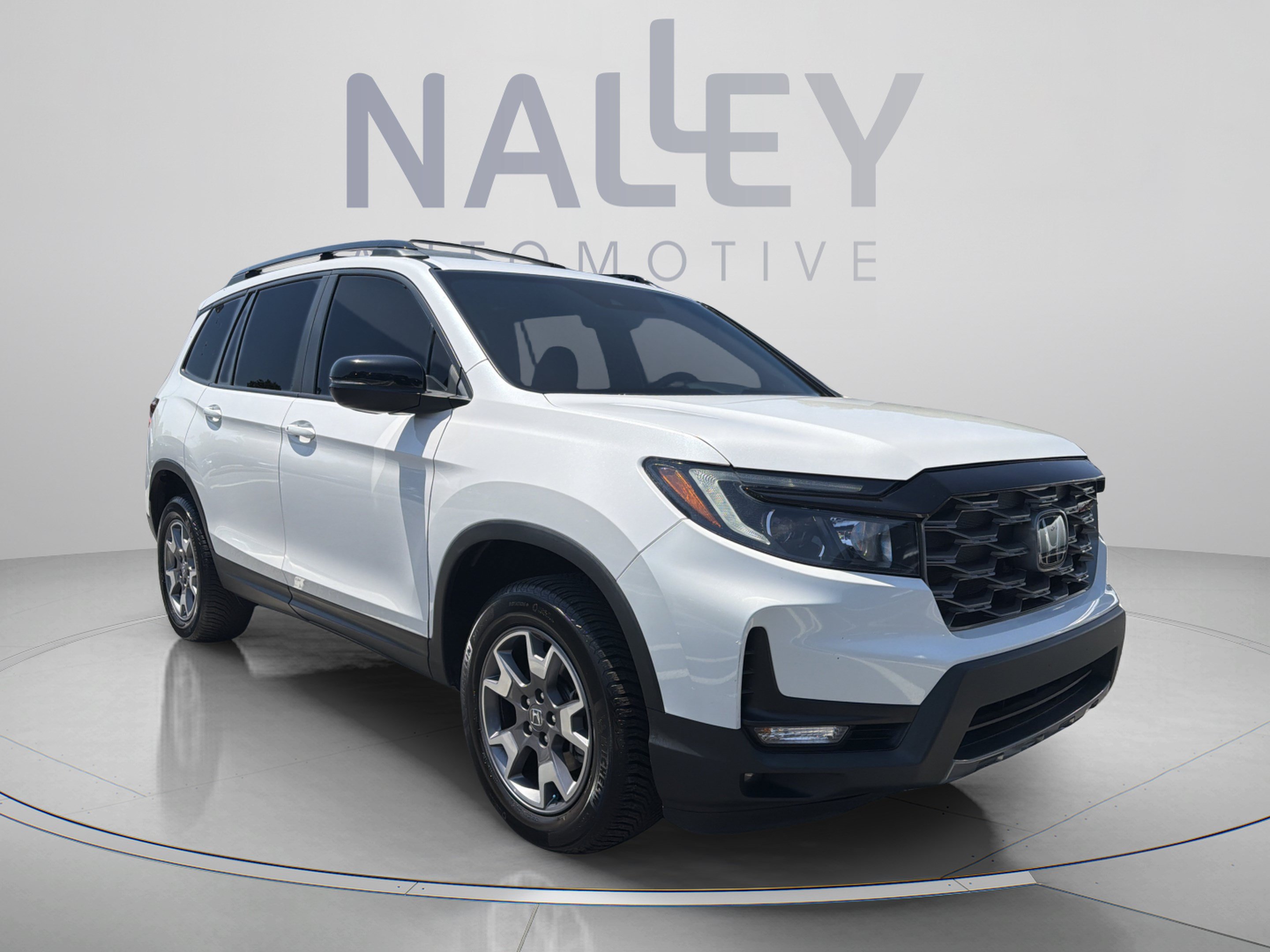 Used 2023 Honda Passport TrailSport image 5