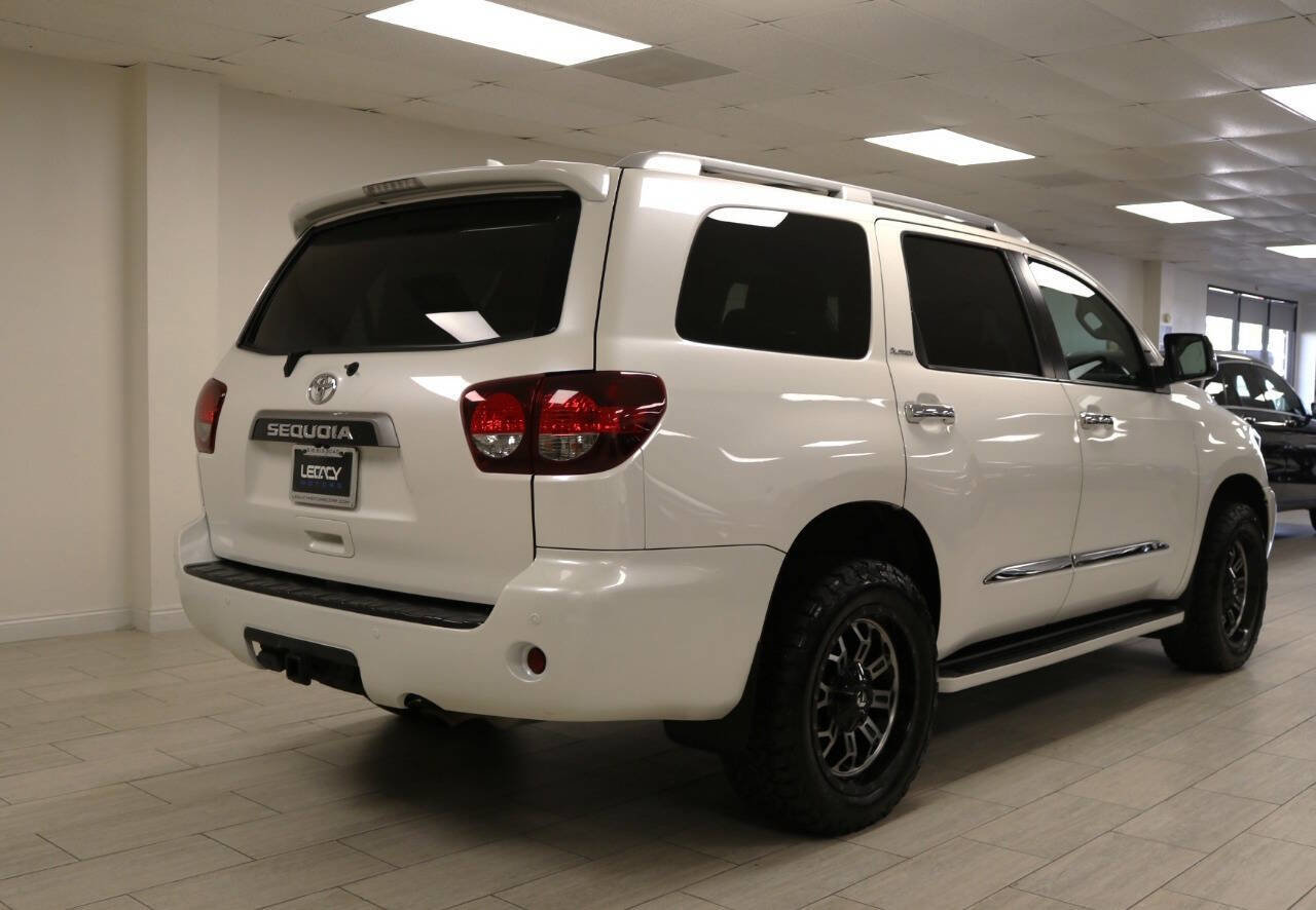 Used 2020 Toyota Sequoia Platinum image 7