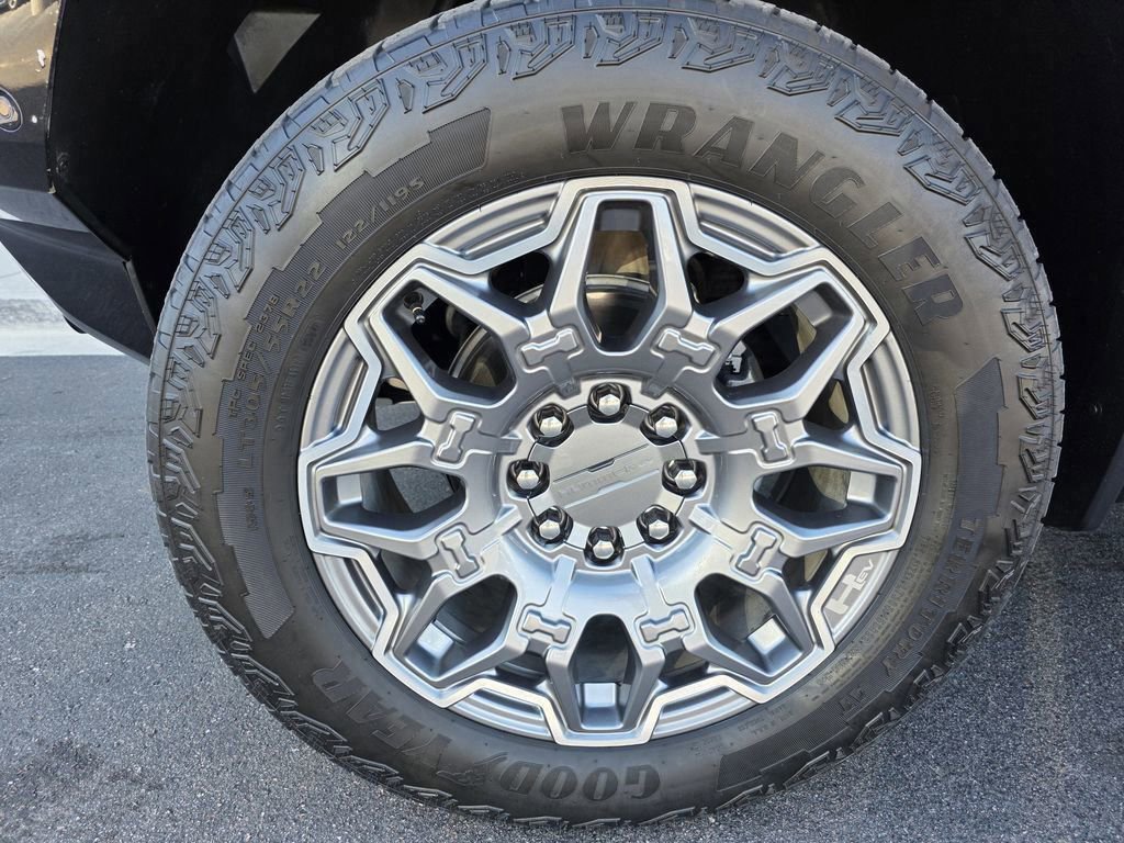 Used 2025 GMC Hummer EV 3X image 10