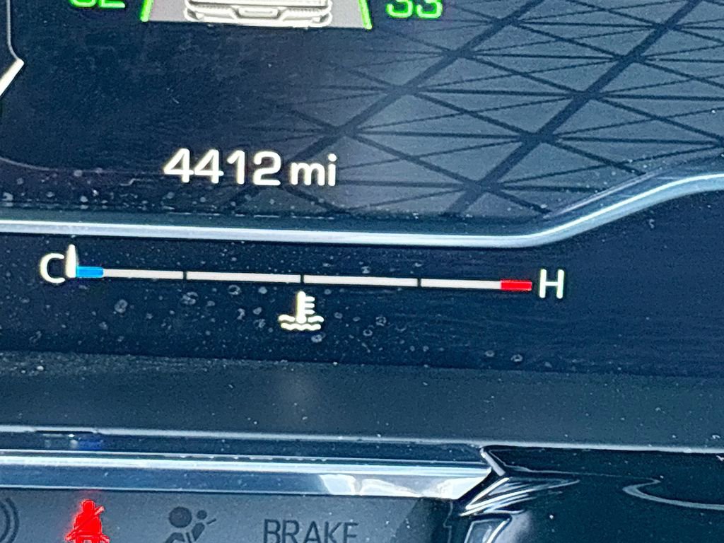 Used 2025 GMC Sierra 1500 Elevation image 12