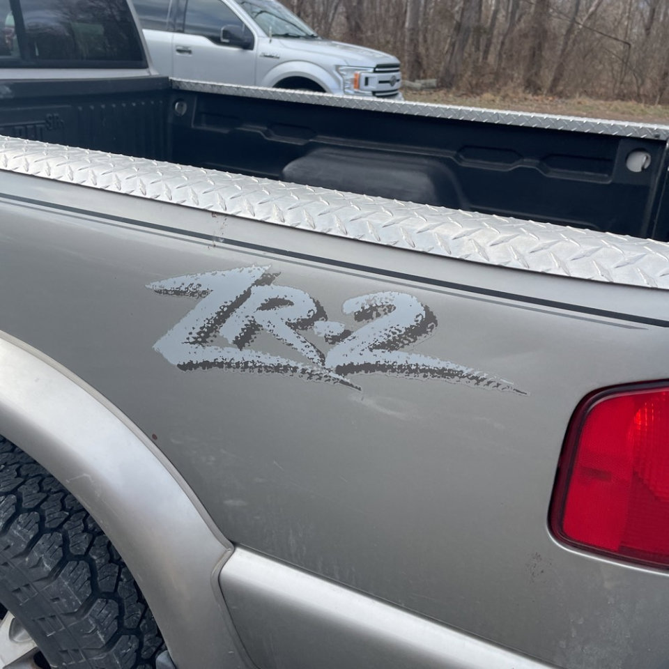 Used 2003 GMC Sonoma SLS w/ SLS Preferred Equipment Group image 25