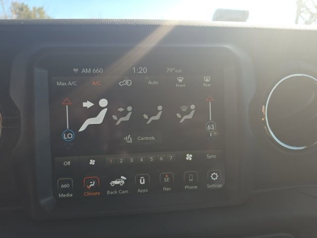 Used 2021 Jeep Wrangler Unlimited Sahara image 19