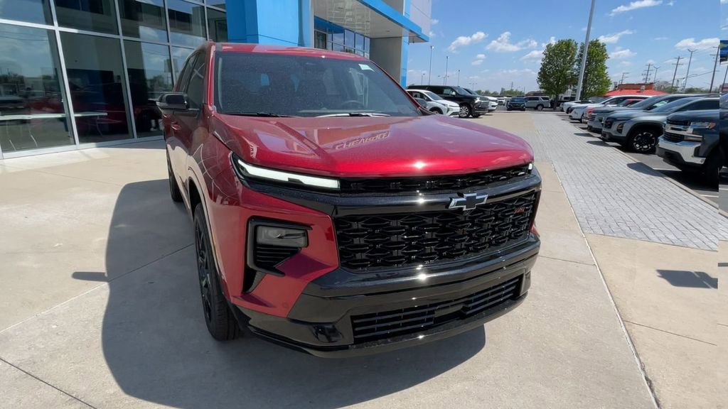 New 2026 Chevrolet Traverse RS w/ LPO, Floor Liner Package AWD/4WD image 4