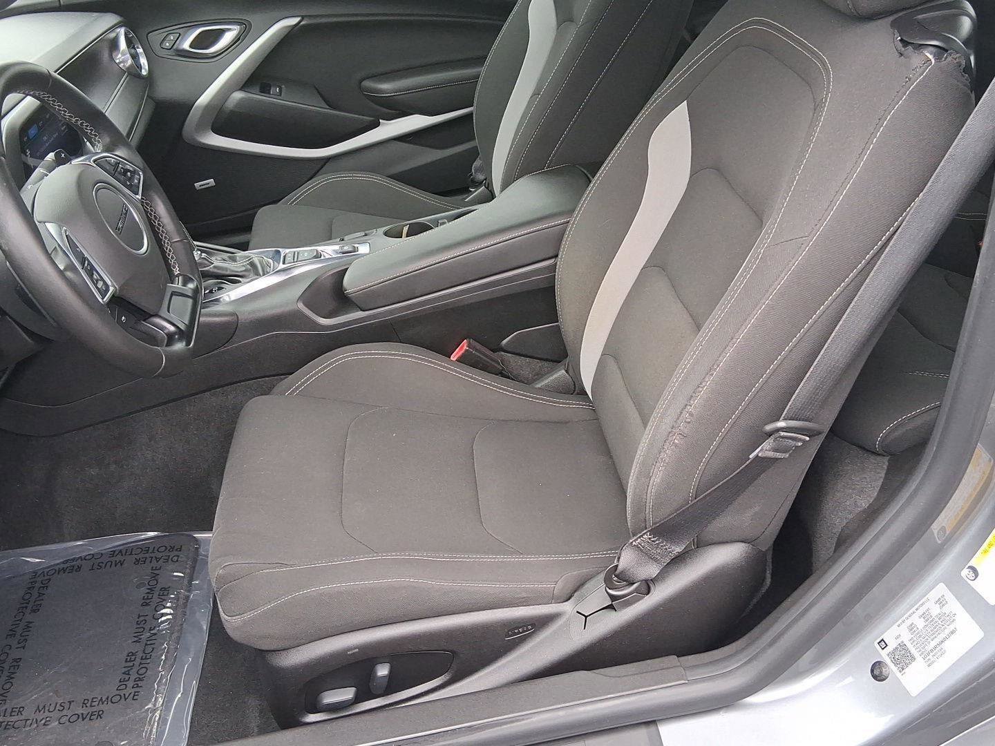 Used 2019 Chevrolet Camaro LT w/ Technology Package image 12