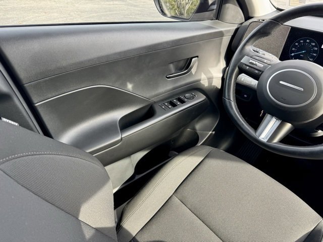 Used 2024 Hyundai Kona SEL w/ Convenience Package image 22