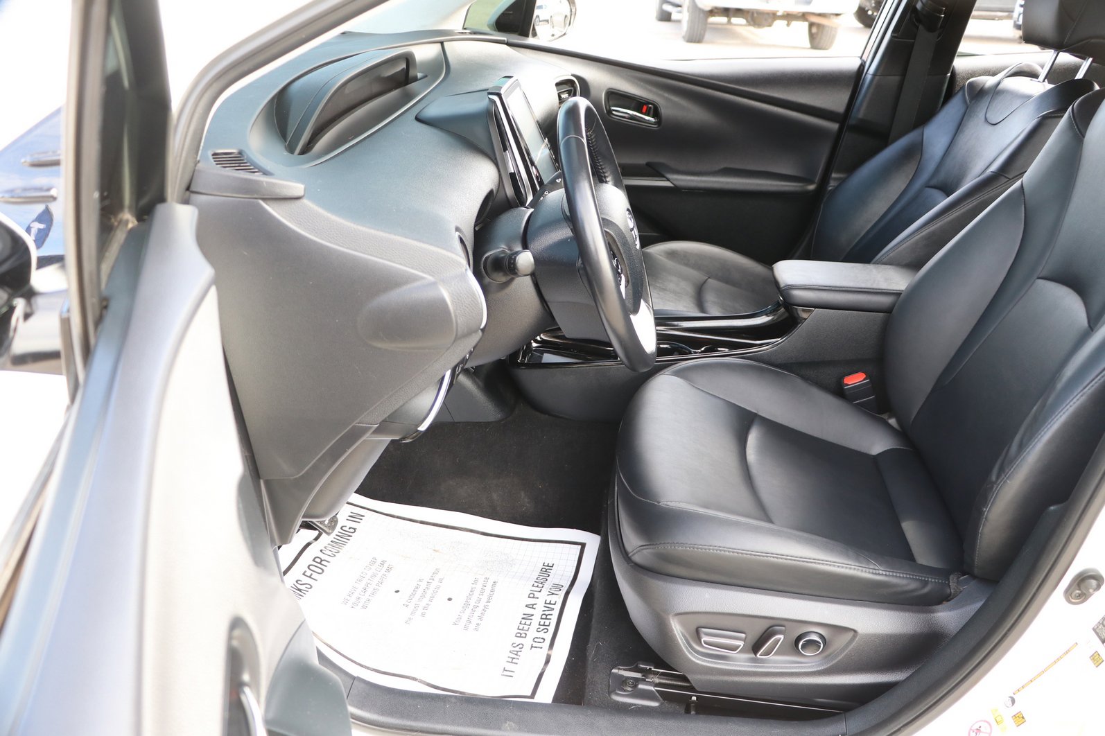 Used 2017 Toyota Prius Prime FWD image 13